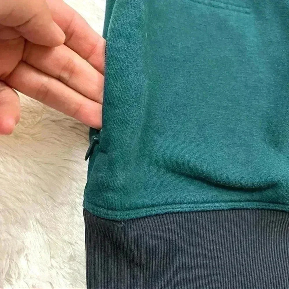 Under Armour Threadborne Green $ Black Pullover Hooded Sweatshirt Size XS - Picture 8 of 15